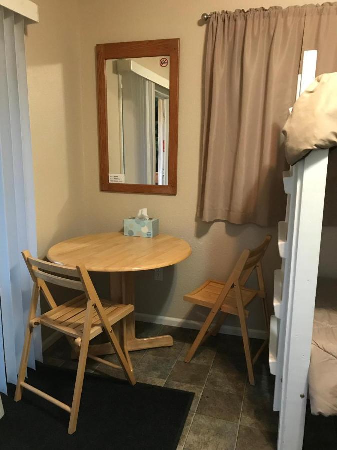 Cabin 1 Lynn View Lodge 헤인즈 외부 사진